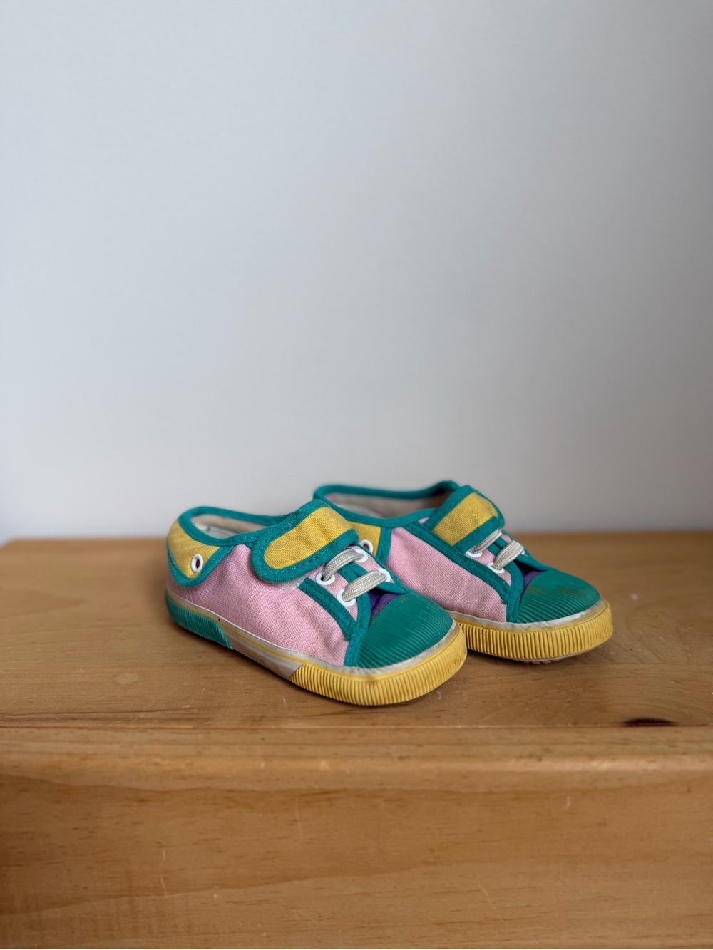Krickets Retro-Inspired Colour Block Canvas Sneakers (Size 5.5)
